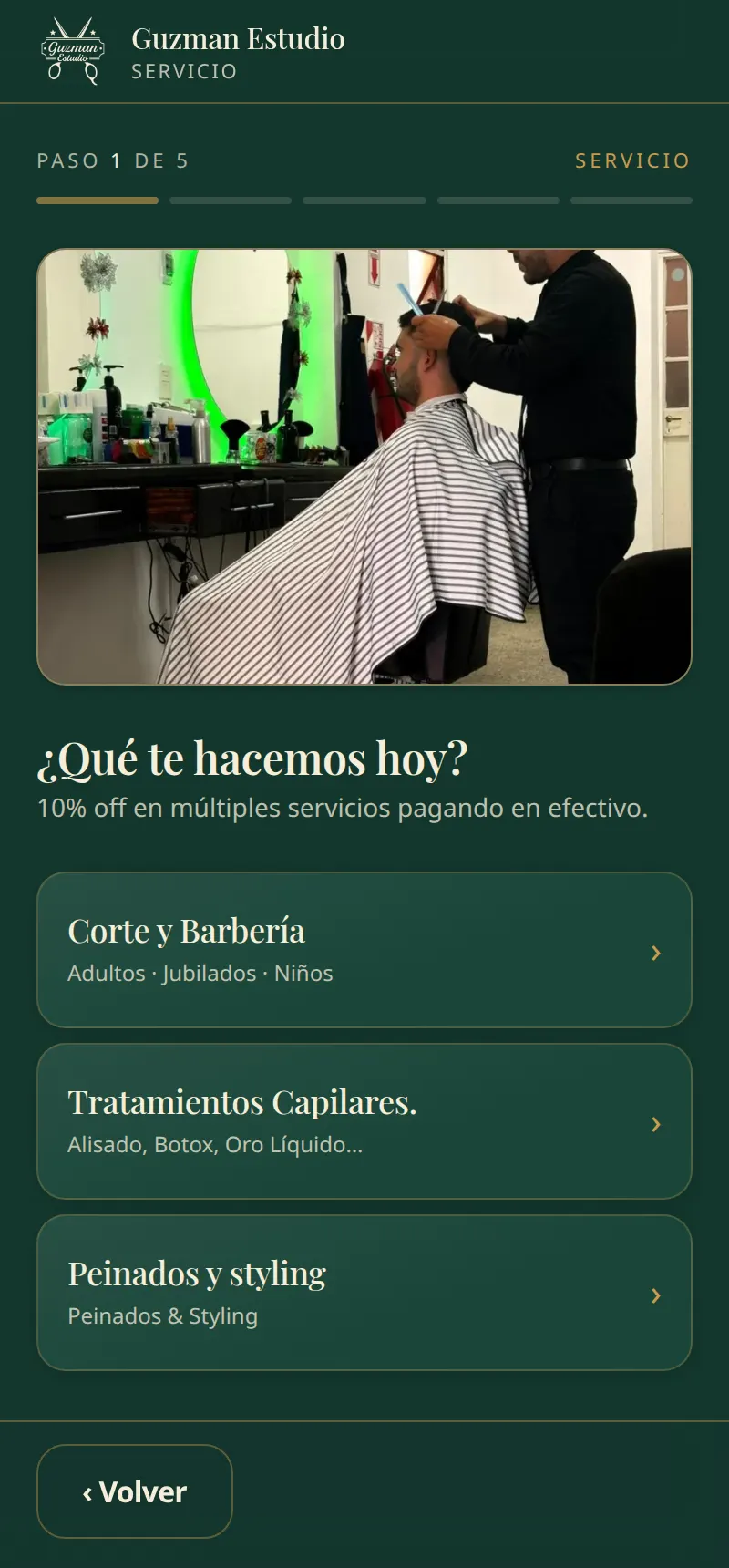 El cliente elige servicio y horario